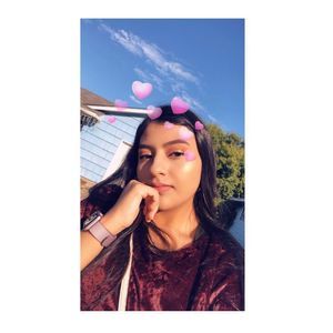 Meet your Posher, Ana